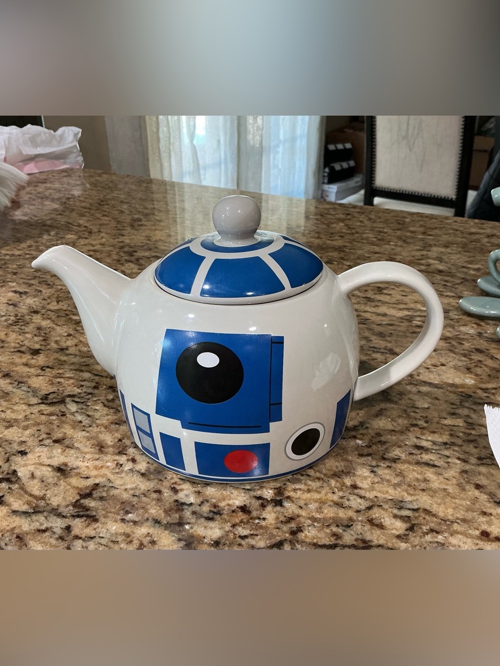 Ceramic Star Wars R2-D2 Tea Pot 36oz
